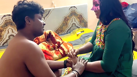 Stepmom fucks her sister in a stepbrother porn video