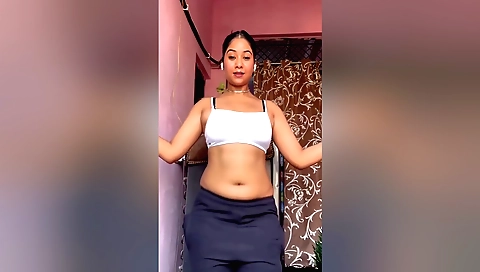 Stepdaughter with a nice round ass gets fucked by stepdad