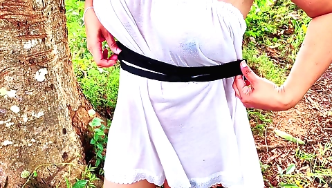 Indian amateur sex video video shows hot girl sucking a dick