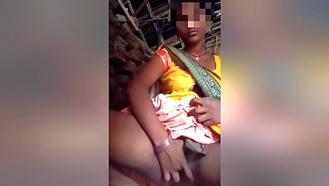 Hda girl with big boobs plays around with her pussy