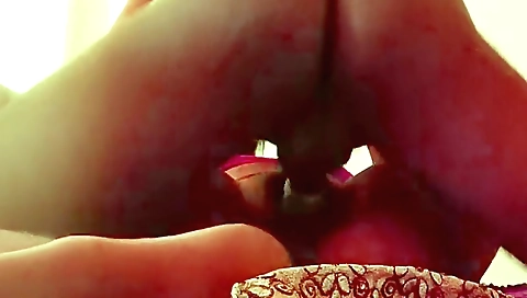 Indian massage chair for a hairy pussy in amateur video