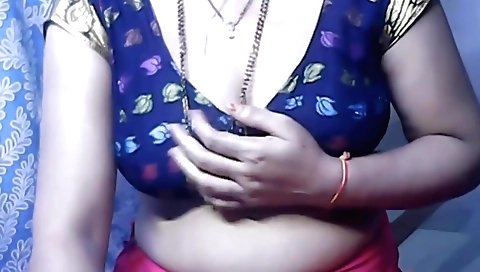 Chaska desi sucks and fucks her own clit in a solo video