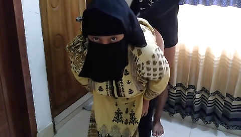 Indian teen gets pounded by her husband's father-in-law