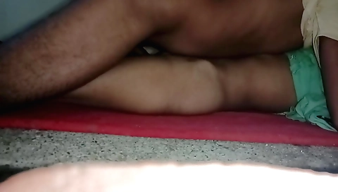 Indian sex video showing a girl taking a guy's cock