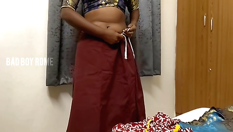 Hot girl naked and gets wet and masturbates in bed