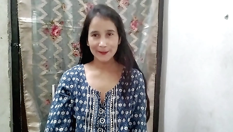 Jwan stepsister koor pel kar pani nikal diya naked