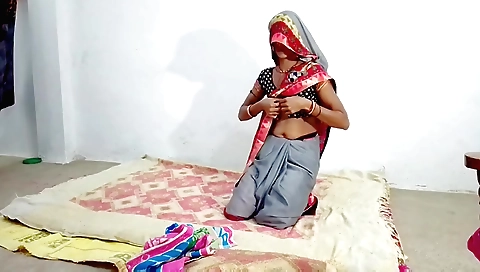 Indian woman with hairy pussy takes a shower and fucks