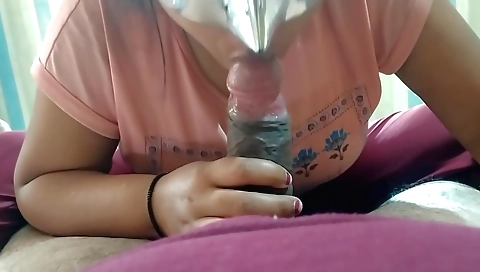 Indian slut wants to take a hard boner into her mouth