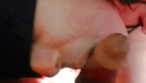 Indian girl with a gorgeous pussy giving a blowjob