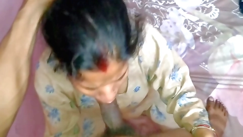 Amateur brunette gets her pussy wet with her own pussy