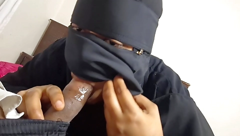 Chubby chick in indian dress getting her ass fucked in a massage