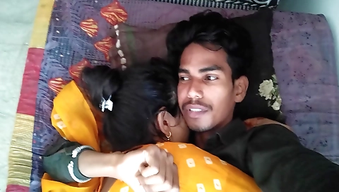 Indian babe is having fun making love with her boyfriend