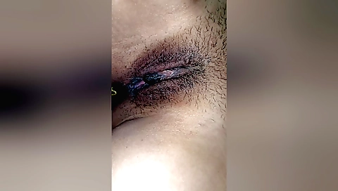 Indian girl gets fucked in her pussy in the amateur clip