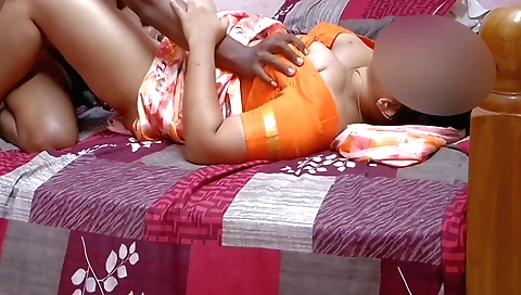 Indian teen milf fucks her husband well from behind