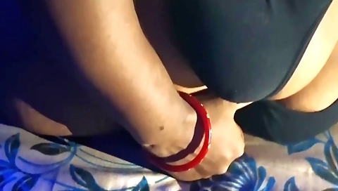 Hottest amateur big booty video shows her riding cock