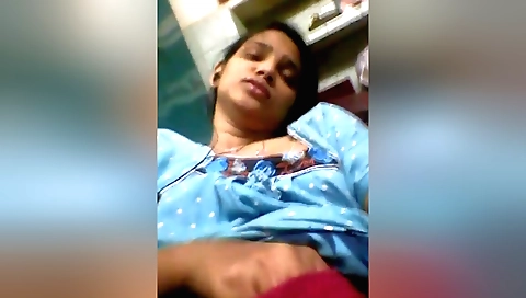 Sexy brunette video with a naked body and a nice ass