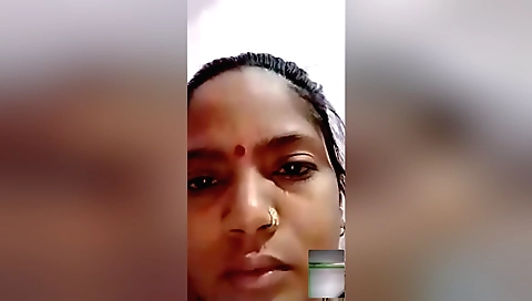 Bhabhi calls a sex webcam video call and has a hot affair