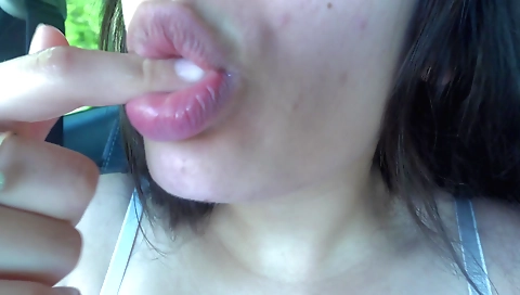 Homemade amateur solo female video with finger play