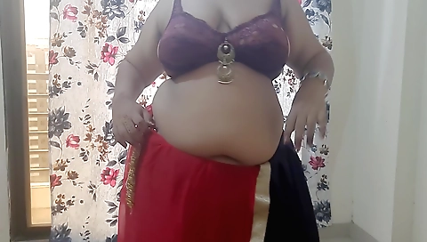 Horny Indian Naughty Bride Getting Ready For Her Suhaagrat