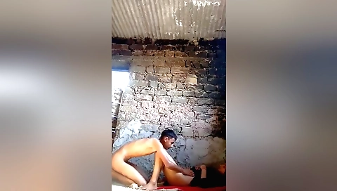 Hot teen 18+ gets her cunt fucked by guy on webcam