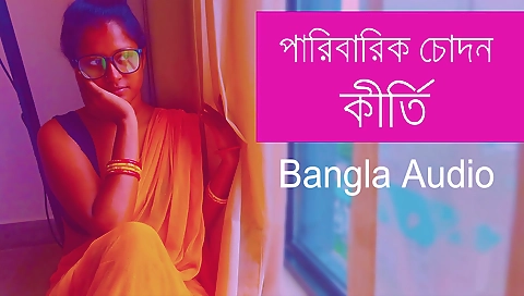 Sexy indian hottie seduces a guy into a solo sex scene