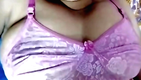 Indian stepbrother fucks his sweet girl on the bed