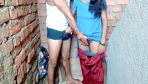 Schoolgirl gets fucked by ex-boyfriend in amateur clip