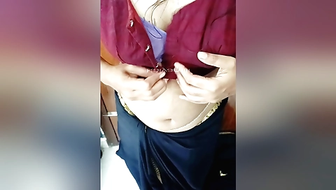 Indian solo video of my beautiful brunette in my house