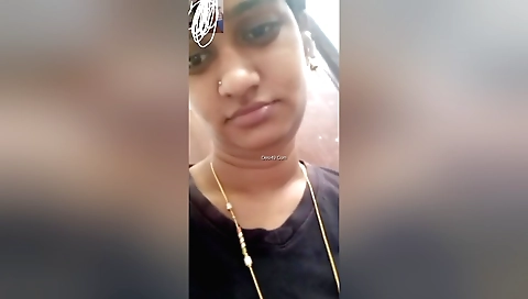 Today Exclusive -sexy Telugu Bhabhi Shows Her Boobs And Pussy