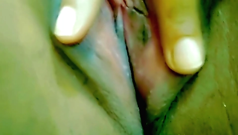 Indian solo female video with a nice pussy and a nice face