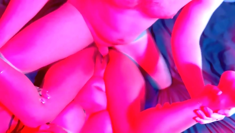 Amateur babe wants the guy to join her for a threesome