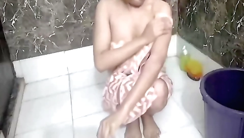 Budha Ne Meri Jawani Dekh Kar Jabar Dasti Chut Mari