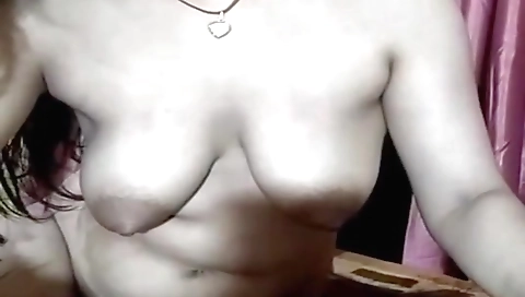 Chubby Indian bhabhi sucks big cock in her mouth and has facial