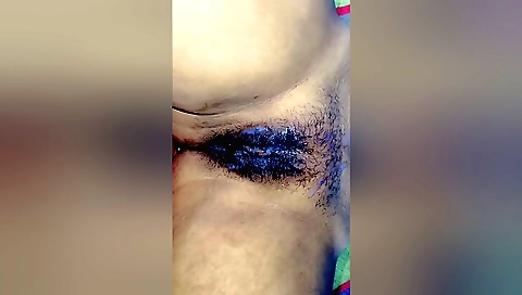 Busty Indian girl washes her hair off and gives up her pussy