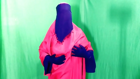 Indian housewife spending the night with her male servant